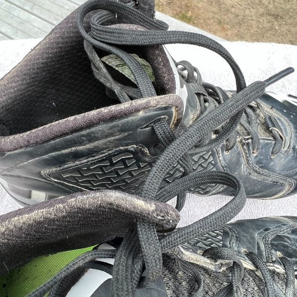 Under Armour Clutch Fit Mens 11.5 Triple Black Football‎ Cleats 1258022-001 - Picture 8 of 12